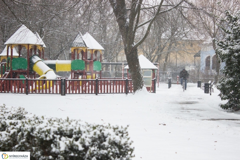 Egy kis havazás - fotó Szarka Lajos