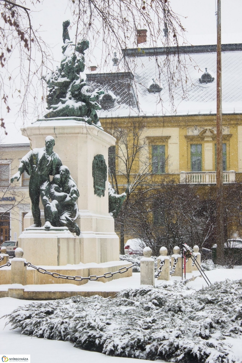 Egy kis havazás - fotó Szarka Lajos