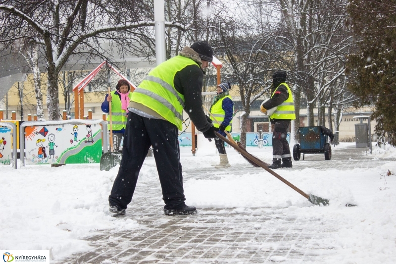 Egy kis havazás - fotó Szarka Lajos