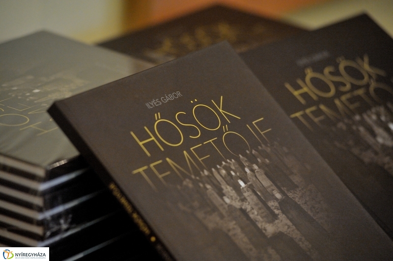 Értékes Esték-A Hősök Temetője - fotó Szarka Lajos