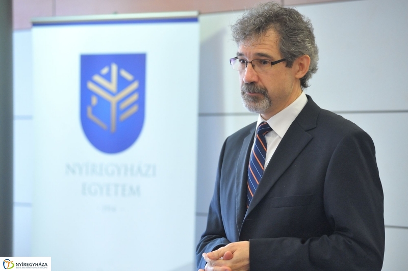 Nyíregyházi Egyetem sajtótájékoztatója - fotó Szarka Lajos