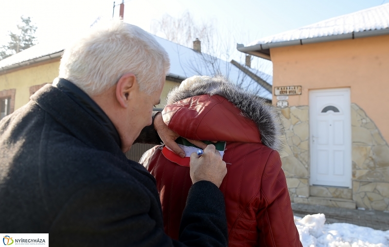 Szalagátvágás a Kígyó utcán