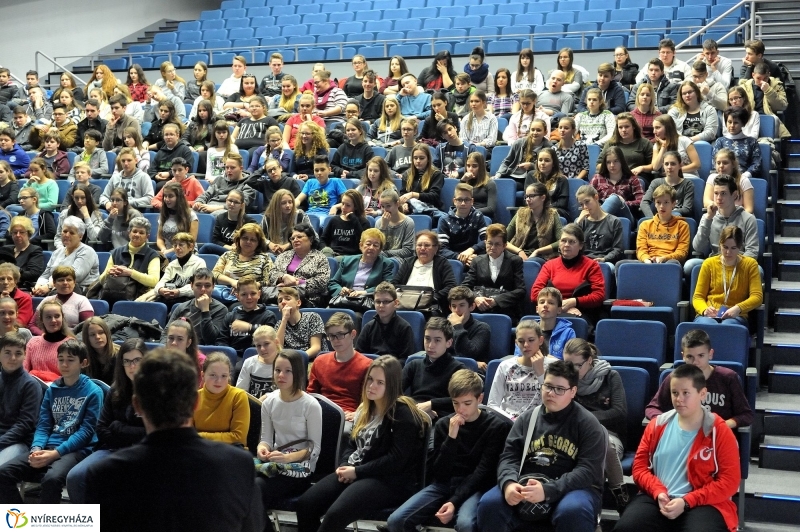 Rendhagyó irodalmi óra - fotó Szarka Lajos