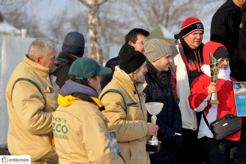 Szobrászok a Tófürdőn - fotó Szarka Lajos