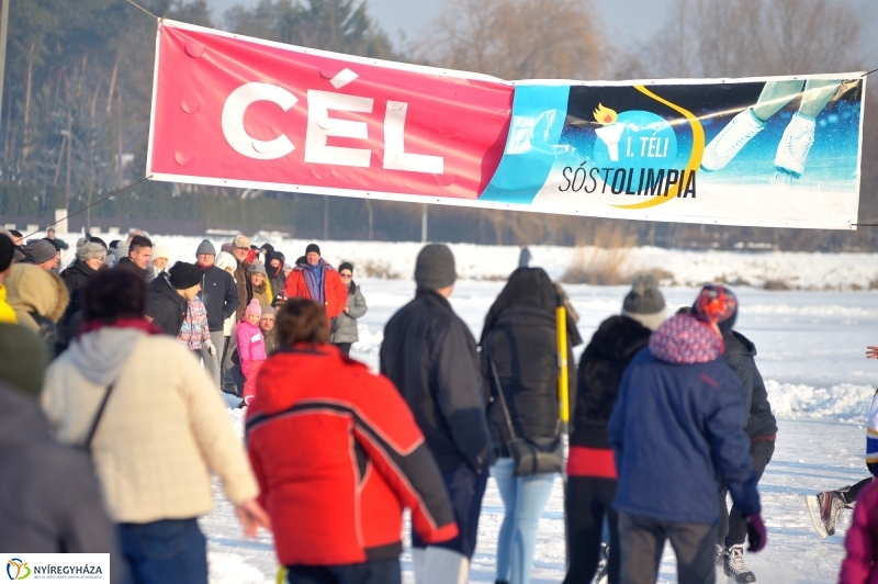 Korcsolyák  a Tófürdőn - fotó Szarka Lajos