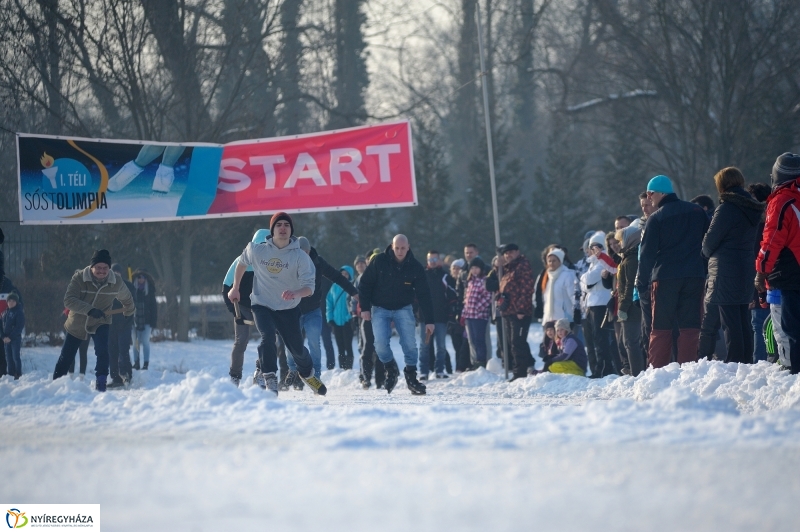 Korcsolyák  a Tófürdőn - fotó Szarka Lajos