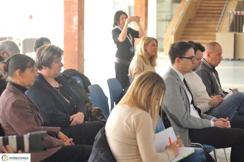 Bujtosi Egészségcentrum átadása - fotó Szarka Lajos