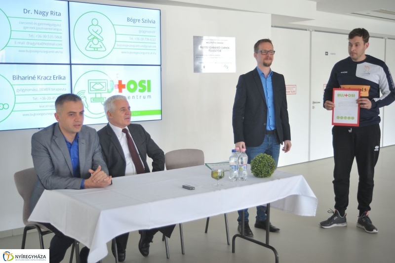 Bujtosi Egészségcentrum átadása - fotó Szarka Lajos