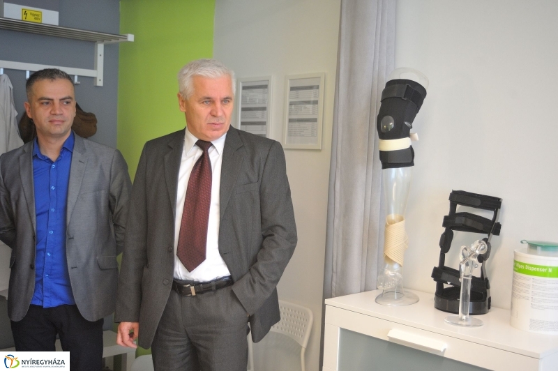 Bujtosi Egészségcentrum átadása - fotó Szarka Lajos