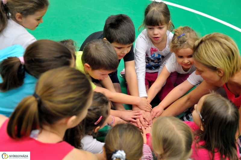 MOZDULJ NYÍREGYHÁZA 2017 gyerekzumba - fotó Szarka Lajos