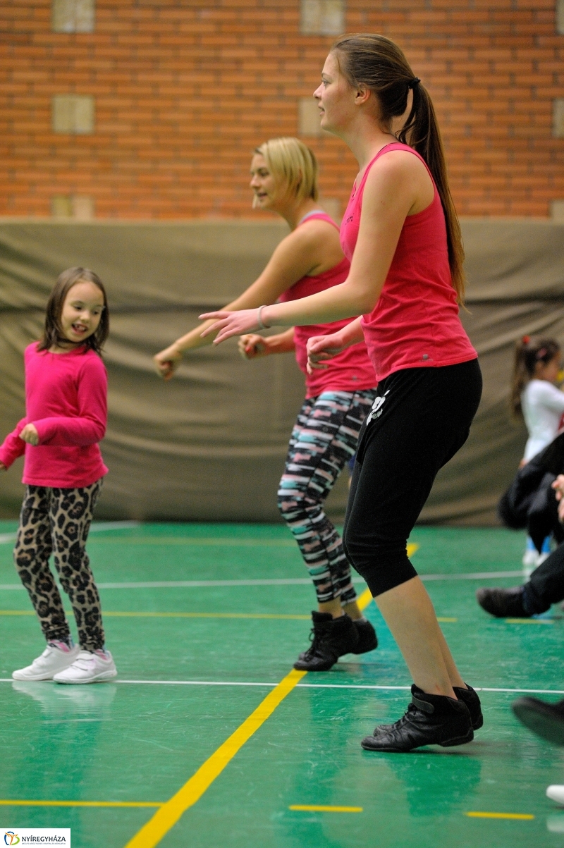MOZDULJ NYÍREGYHÁZA 2017 gyerekzumba - fotó Szarka Lajos