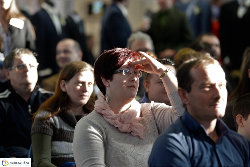 Álompár vetélkedő a Continental Arénában