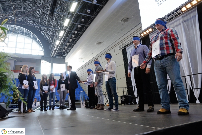 Álompár vetélkedő a Continental Arénában