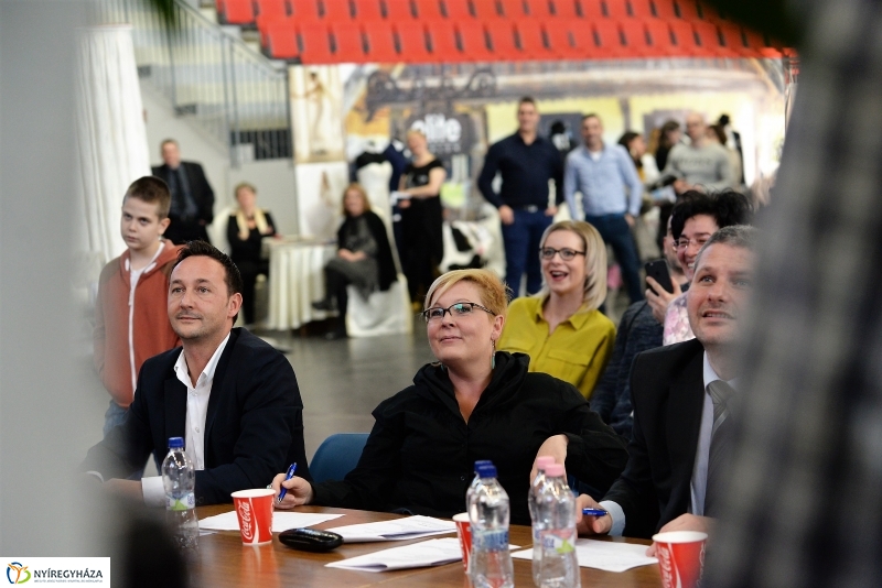 Álompár vetélkedő a Continental Arénában