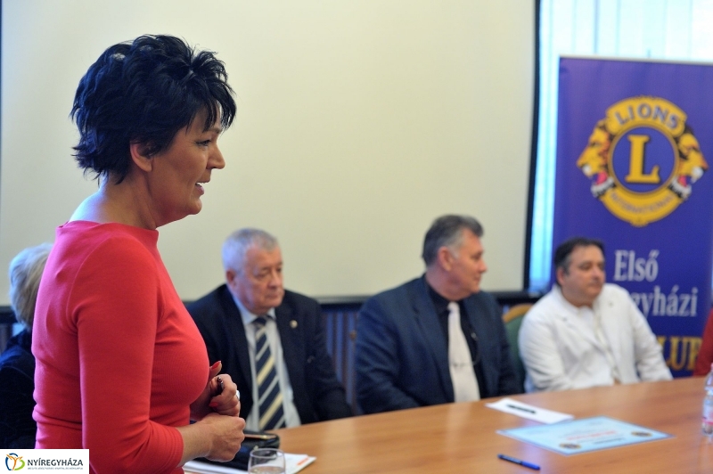 Lions adomány a kórháznak - fotó Szarka Lajos