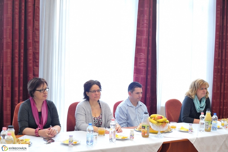 Sajtótájékoztató az Egészségügyi Főiskolán - fotó Szarka Lajos