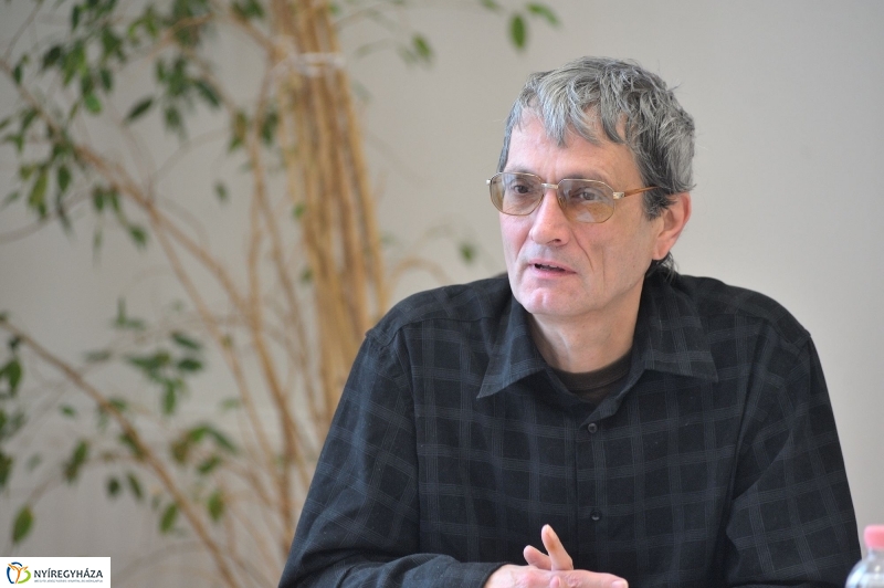 Sajtótájékoztató az Egészségügyi Főiskolán - fotó Szarka Lajos