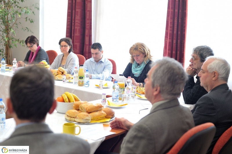 Sajtótájékoztató az Egészségügyi Főiskolán - fotó Szarka Lajos