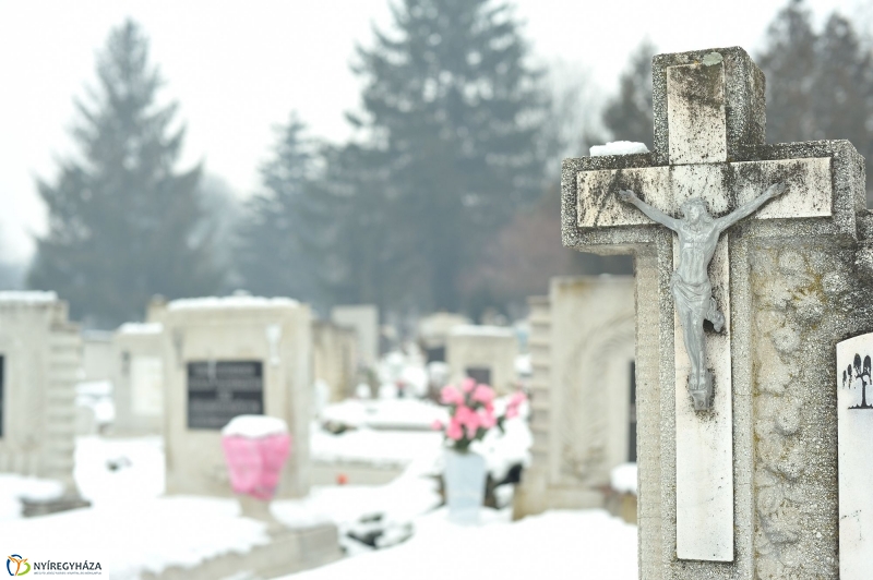 Temető télen - fotó Szarka Lajos