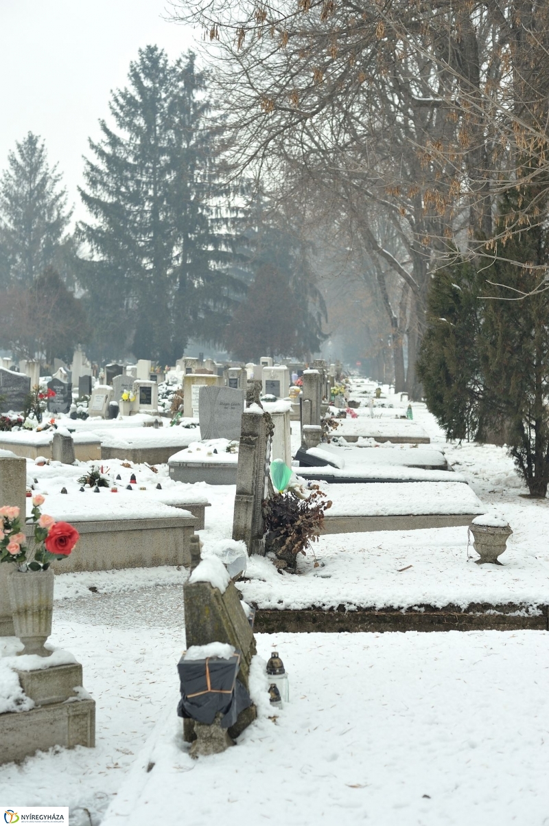 Temető télen - fotó Szarka Lajos