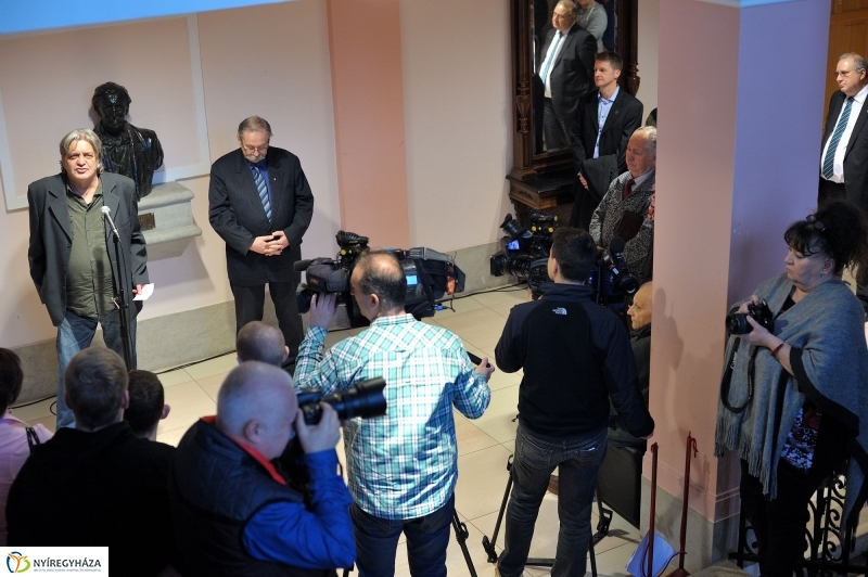 Boros György fotóművész kiállítása Sóstóról - fotó Szarka Lajos