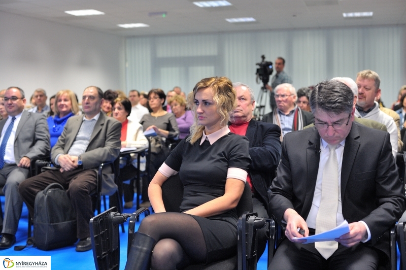 Civil fórum a VMKK-ban - fotó Szarka Lajos