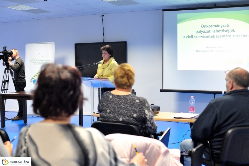 Civil fórum a VMKK-ban - fotó Szarka Lajos