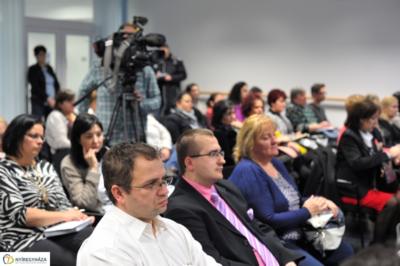 Civil fórum a VMKK-ban - fotó Szarka Lajos