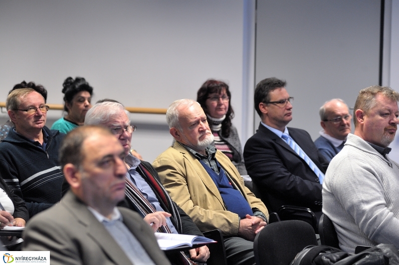 Civil fórum a VMKK-ban - fotó Szarka Lajos