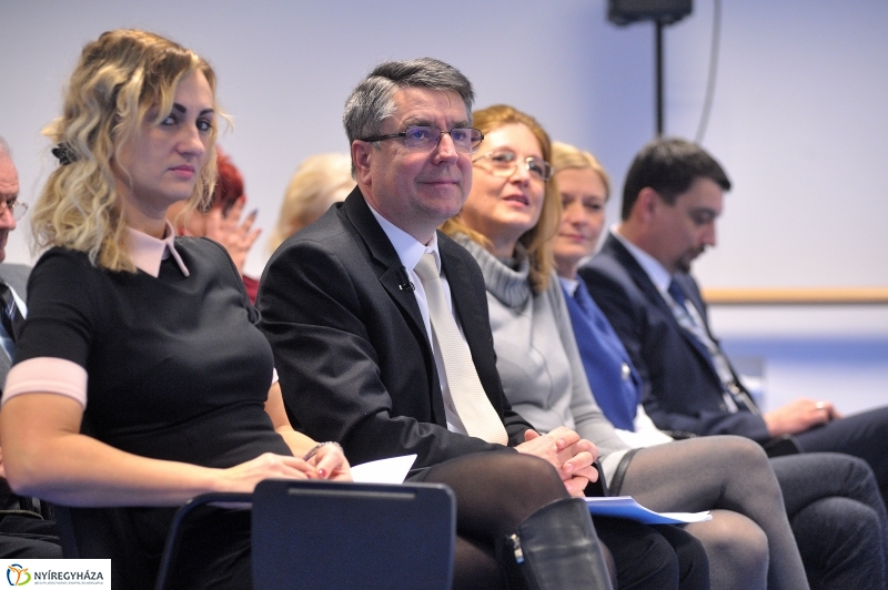 Civil fórum a VMKK-ban - fotó Szarka Lajos