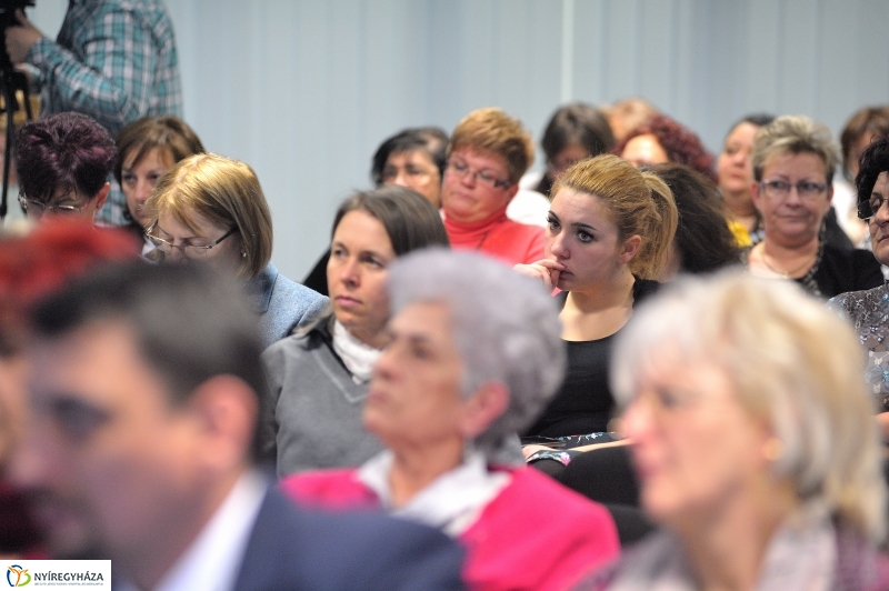 Civil fórum a VMKK-ban - fotó Szarka Lajos