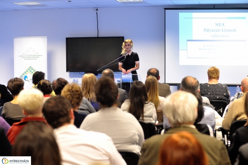 Civil fórum a VMKK-ban - fotó Szarka Lajos