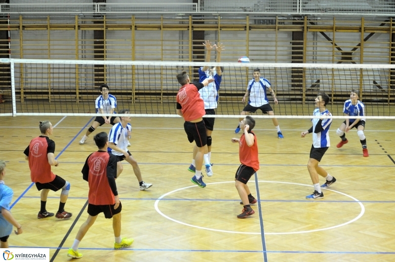 Diákolimpia Fiú Röplabda - fotó Szarka Lajos