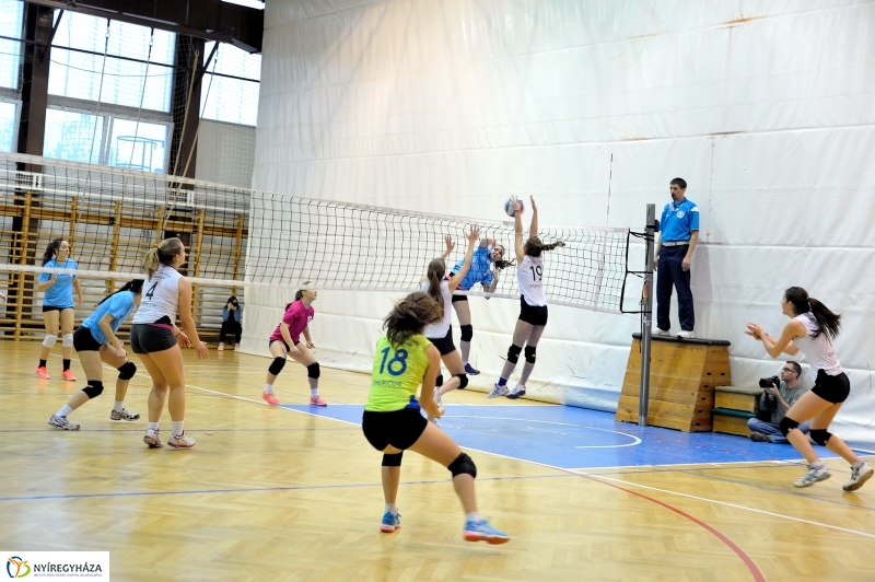 Diákolimpia Leány Röplabda - fotó Szarka Lajos