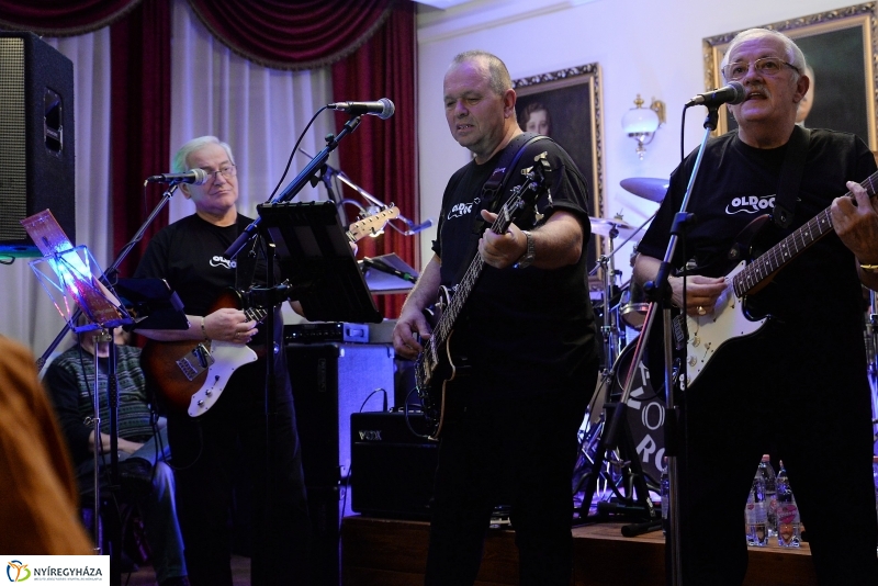 Old Rock és Kaland Old Rock a Bencs Villában