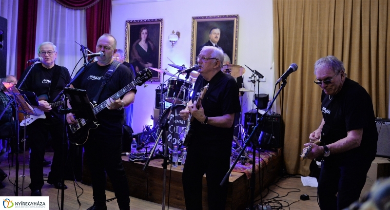 Old Rock és Kaland Old Rock a Bencs Villában