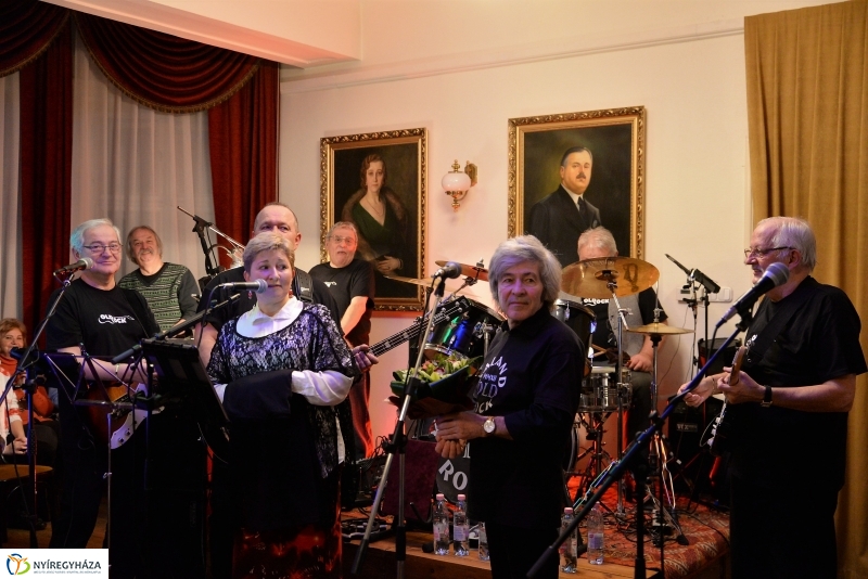 Old Rock és Kaland Old Rock a Bencs Villában