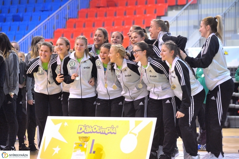 Diákolimpia kézilabda díjazás - fotó Szarka Lajos