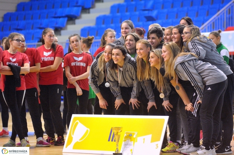 Diákolimpia kézilabda díjazás - fotó Szarka Lajos