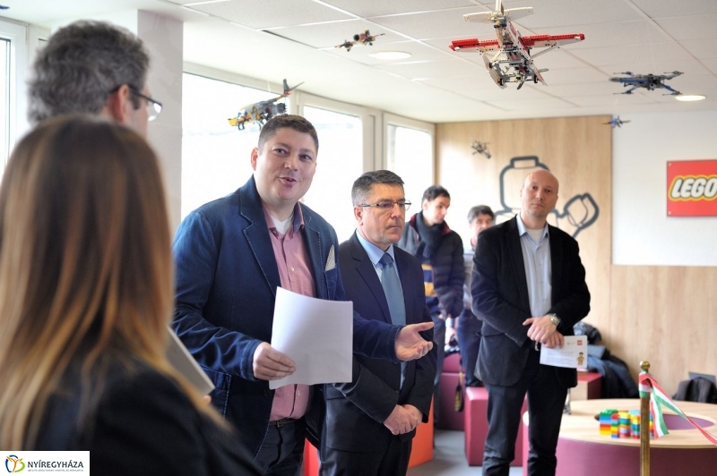 Egyetemi szintű LEGO - fotó Szarka Lajos