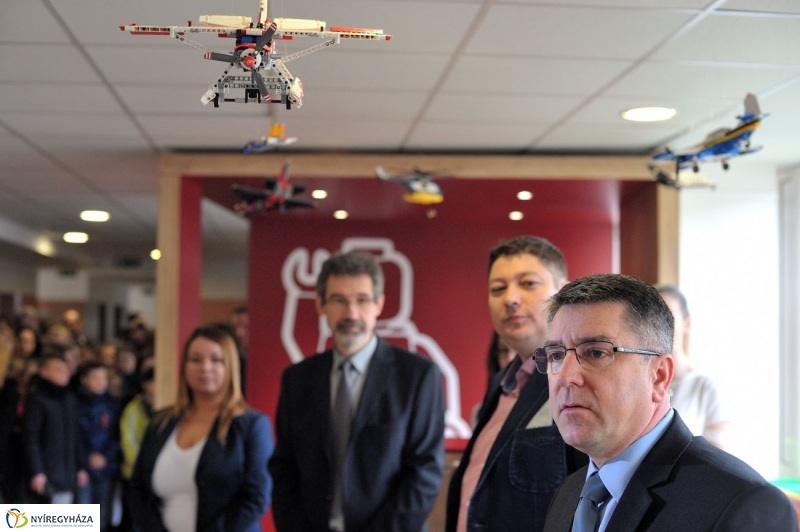 Egyetemi szintű LEGO - fotó Szarka Lajos