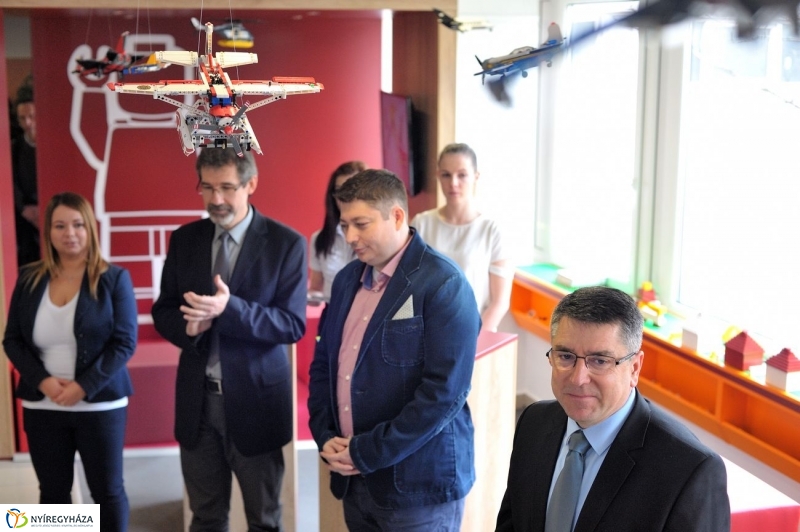 Egyetemi szintű LEGO - fotó Szarka Lajos