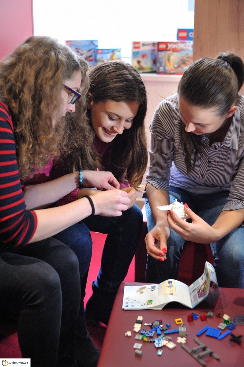 Egyetemi szintű LEGO - fotó Szarka Lajos