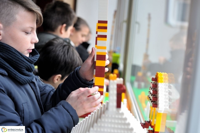 Egyetemi szintű LEGO - fotó Szarka Lajos