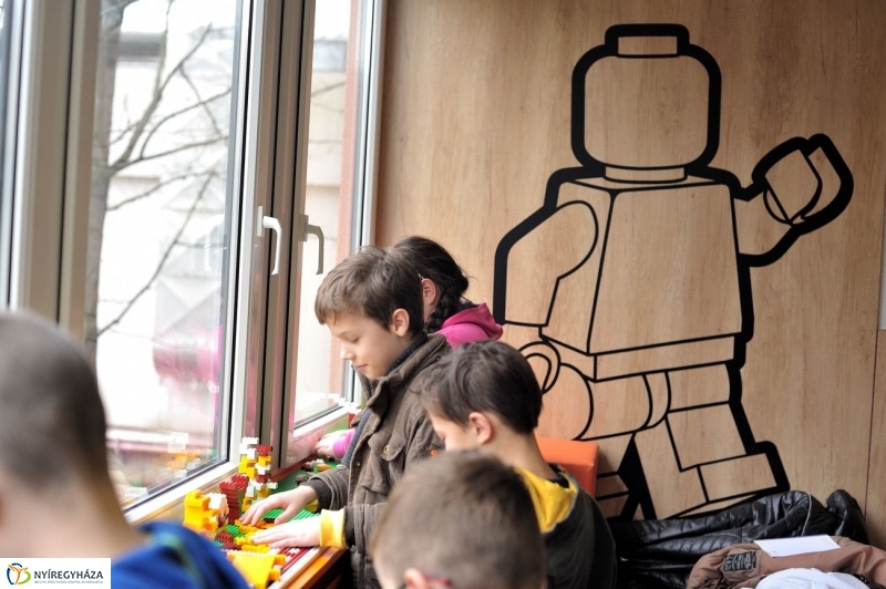 Egyetemi szintű LEGO - fotó Szarka Lajos