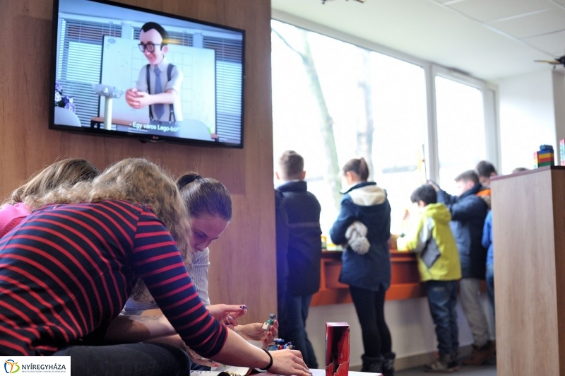 Egyetemi szintű LEGO - fotó Szarka Lajos