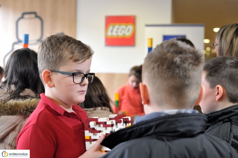 Egyetemi szintű LEGO - fotó Szarka Lajos