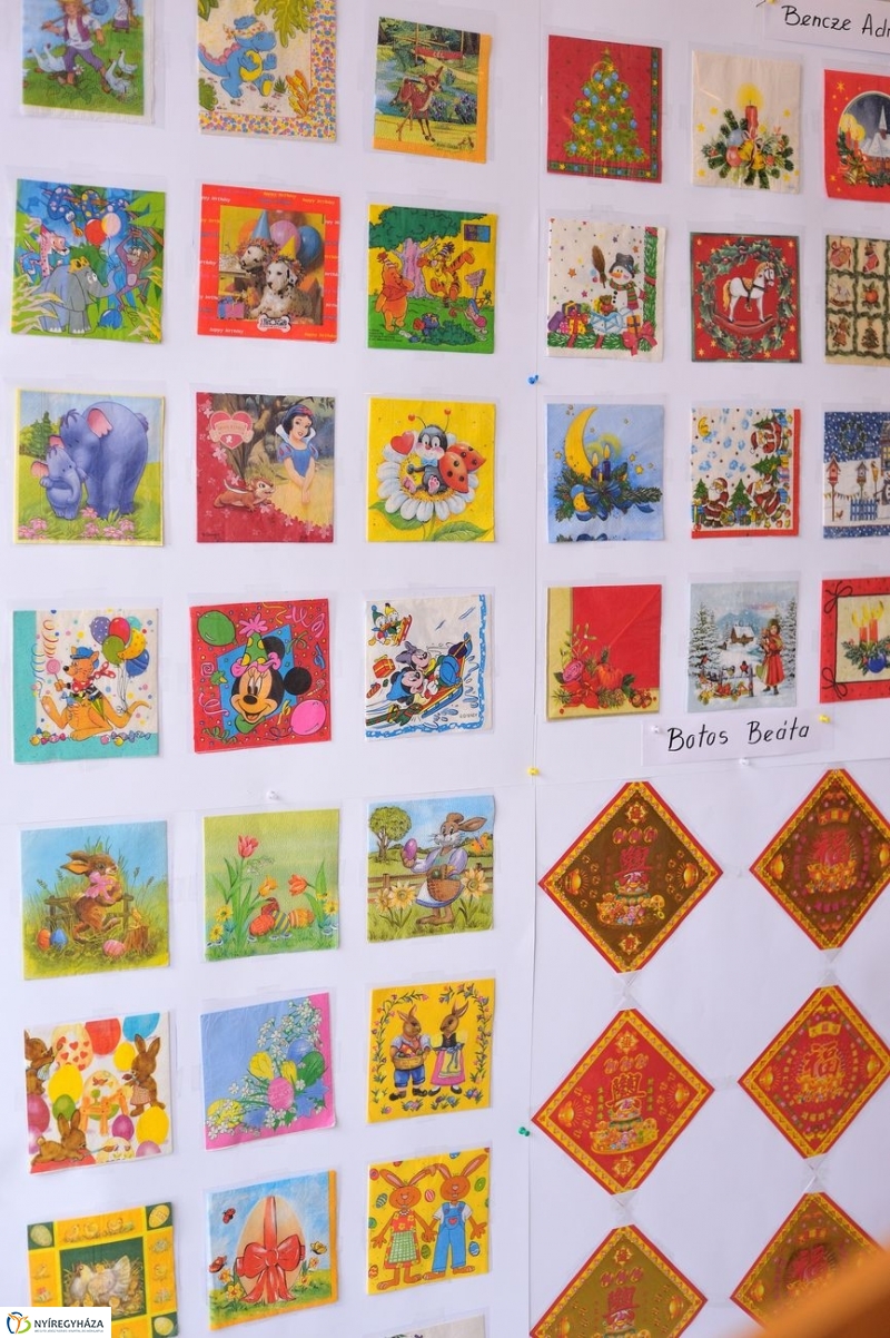 Retro kiállítás a könyvtárban - fotó Szarka Lajos