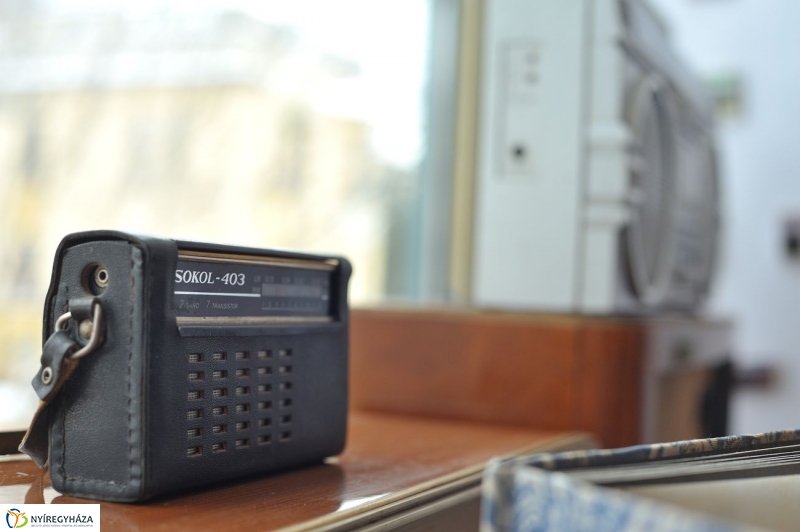 Retro kiállítás a könyvtárban - fotó Szarka Lajos