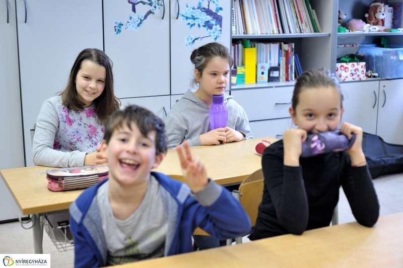 Az internetről gyerekeknek - fotó Szarka Lajos